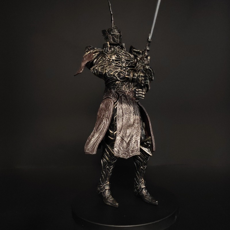 مجسم أنمي جديد لشخصية فارس دخو - مراجعة Model Kit Tristan وسعره
