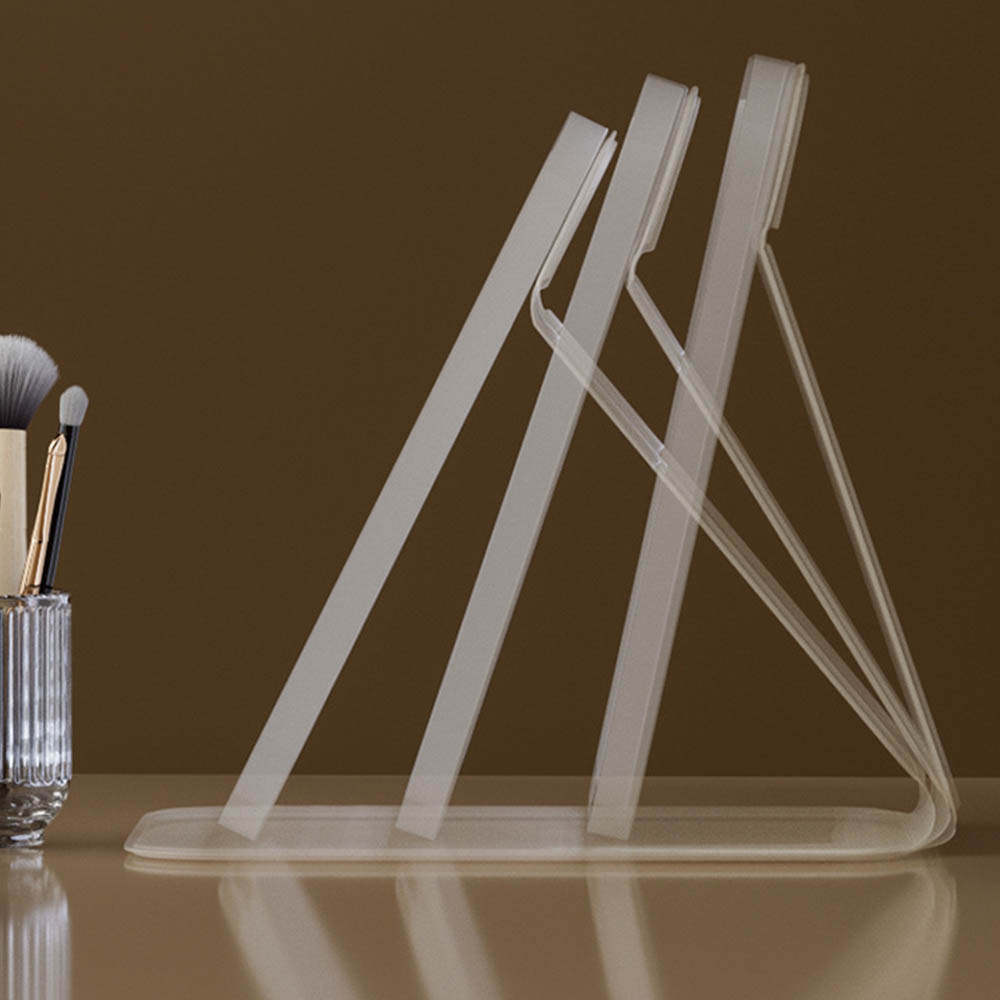 مرآة تجميل ذكية محمولة بإضاءة  - مراجعة Magnifier With Light وسعره