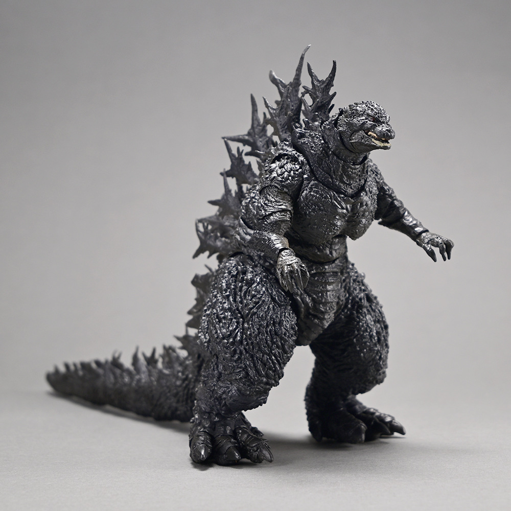 20 سنتيمتر Godzilla ناقص واحد  - مراجعة Model Kit Pacific Rim وسعره